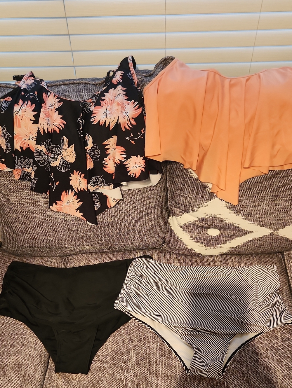 Rosegal Black Floral & Peach Coral Mix Swim Bikini Set